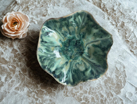 Handglazed green bowl